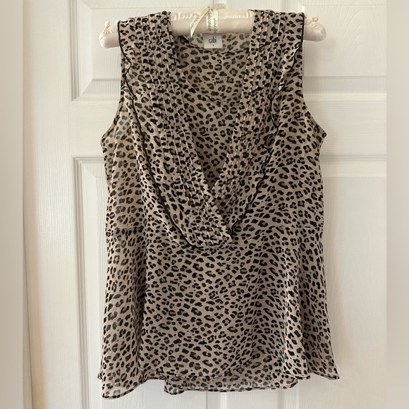 Cabi Flutter Blouse Style 3612, TWO tops in one, size Small - Picture 5 of 9